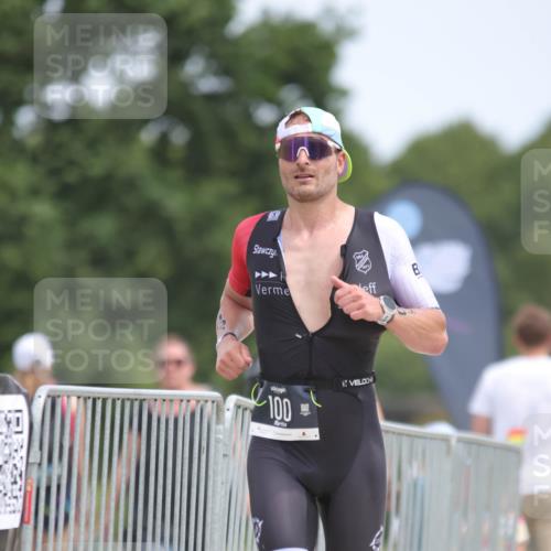 22.06.2025 - Viking Triathlon H.Heesch http://msf.ph/oto/8097581 22.06.2025 13:13:27 Laufen 38, 100, 178 meine-sportfotos.de