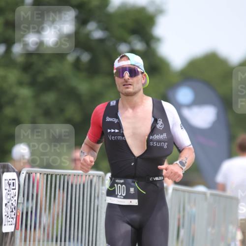 22.06.2025 - Viking Triathlon H.Heesch http://msf.ph/oto/8097586 22.06.2025 13:13:27 Laufen 38, 100, 178 meine-sportfotos.de
