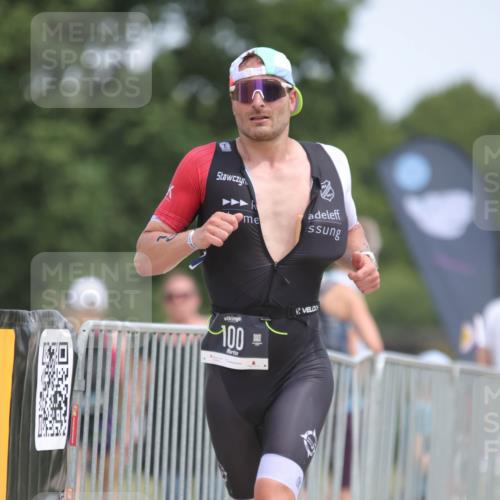 22.06.2025 - Viking Triathlon H.Heesch http://msf.ph/oto/8097601 22.06.2025 13:13:27 Laufen 38, 100, 178 meine-sportfotos.de