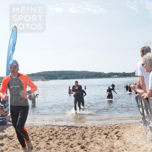 22.06.2025 - Viking Triathlon MichiJ http://msf.ph/oto/8097603 22.06.2025 10:42:39 Schwimmen 55, 171, 240, 318, 369, 427, 441, 624 meine-sportfotos.de