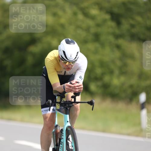 22.06.2025 - Viking Triathlon Yannick Fuchs http://msf.ph/oto/8097623 22.06.2025 11:22:21 Radfahren 42, 47, 91, 165, 257, 490, 523, 661 meine-sportfotos.de