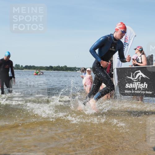 22.06.2025 - Viking Triathlon KatJ http://msf.ph/oto/8097645 22.06.2025 10:31:43 Schwimmen 98, 99, 124, 125, 137, 158, 189, 224, 340, 350, 507, 555, 613, 648, 658 meine-sportfotos.de