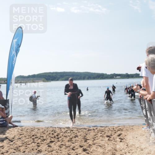 22.06.2025 - Viking Triathlon MichiJ http://msf.ph/oto/8097655 22.06.2025 10:42:41 Schwimmen 55, 171, 240, 282, 369, 427, 441, 624 meine-sportfotos.de