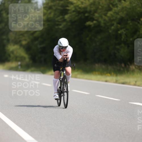 22.06.2025 - Viking Triathlon Yannick Fuchs http://msf.ph/oto/8097675 22.06.2025 11:22:23 Radfahren 42, 47, 91, 165, 257, 490, 523, 661 meine-sportfotos.de