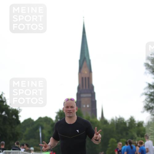 22.06.2025 - Viking Triathlon H.Heesch http://msf.ph/oto/8097694 22.06.2025 16:25:03 Laufen 439 meine-sportfotos.de