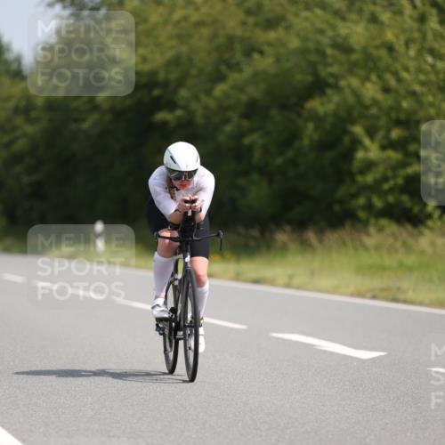 22.06.2025 - Viking Triathlon Yannick Fuchs http://msf.ph/oto/8097701 22.06.2025 11:22:23 Radfahren 42, 47, 91, 165, 257, 490, 523, 661 meine-sportfotos.de