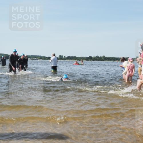 22.06.2025 - Viking Triathlon KatJ http://msf.ph/oto/8097713 22.06.2025 10:31:45 Schwimmen 87, 98, 99, 124, 125, 137, 158, 189, 224, 340, 350, 435, 507, 555, 648, 658 meine-sportfotos.de