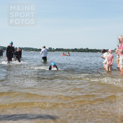 22.06.2025 - Viking Triathlon KatJ http://msf.ph/oto/8097719 22.06.2025 10:31:45 Schwimmen 87, 98, 99, 124, 125, 137, 158, 189, 224, 340, 350, 435, 507, 555, 648, 658 meine-sportfotos.de