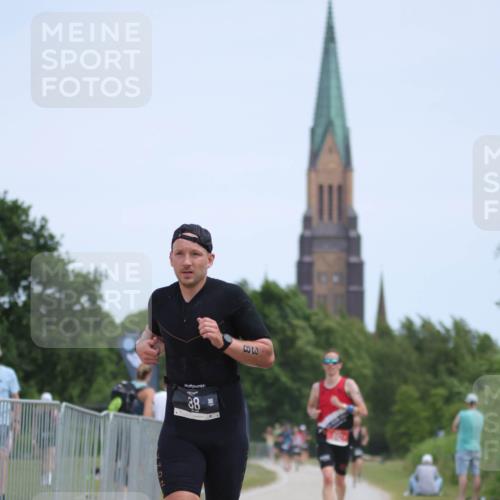 22.06.2025 - Viking Triathlon H.Heesch http://msf.ph/oto/8097748 22.06.2025 13:13:33 Laufen 38, 100, 178, 461, 642 meine-sportfotos.de