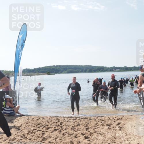 22.06.2025 - Viking Triathlon MichiJ http://msf.ph/oto/8097800 22.06.2025 10:42:53 Schwimmen 66, 133, 240, 282, 309, 369, 441, 450, 624 meine-sportfotos.de