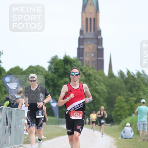 22.06.2025 - Viking Triathlon H.Heesch http://msf.ph/oto/8097804 22.06.2025 13:13:34 Laufen 38, 178, 461, 642 meine-sportfotos.de