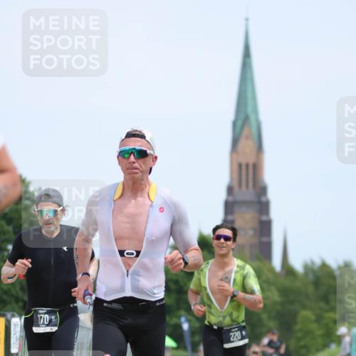 22.06.2025 - Viking Triathlon H.Heesch http://msf.ph/oto/8097825 22.06.2025 13:29:35 Laufen 220, 258, 324, 370, 381 meine-sportfotos.de