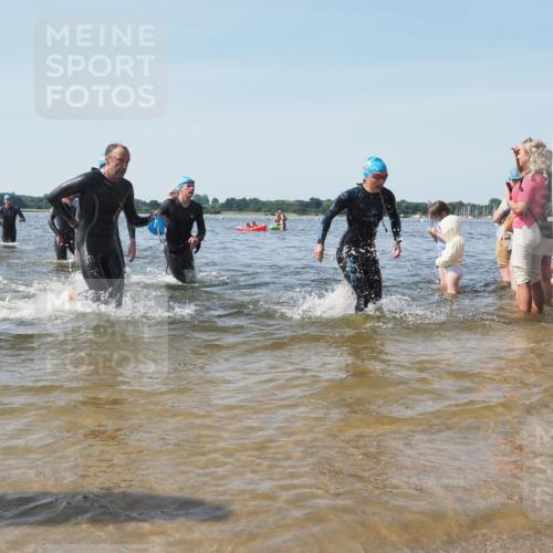 22.06.2025 - Viking Triathlon KatJ http://msf.ph/oto/8097829 22.06.2025 10:31:47 Schwimmen 87, 98, 99, 124, 125, 137, 158, 189, 224, 340, 350, 435, 507, 555, 658 meine-sportfotos.de