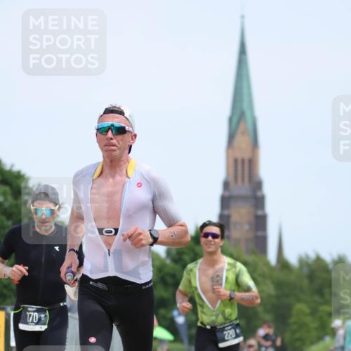 22.06.2025 - Viking Triathlon H.Heesch http://msf.ph/oto/8097839 22.06.2025 13:29:35 Laufen 220, 258, 324, 370, 381 meine-sportfotos.de