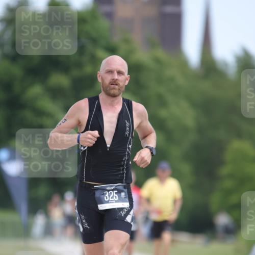 22.06.2025 - Viking Triathlon H.Heesch http://msf.ph/oto/8097862 22.06.2025 13:13:44 Laufen 325 meine-sportfotos.de