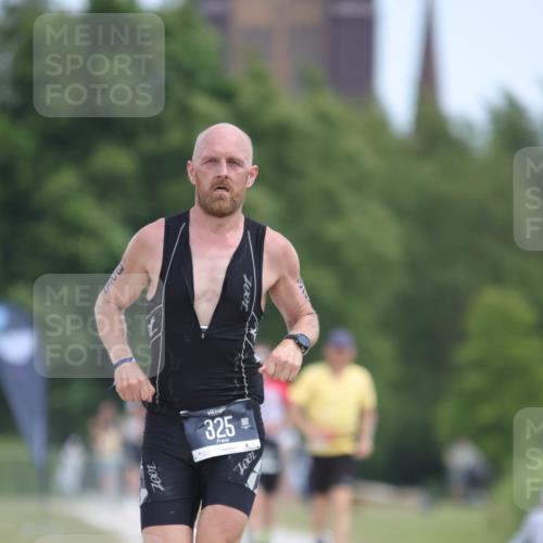 22.06.2025 - Viking Triathlon H.Heesch http://msf.ph/oto/8097869 22.06.2025 13:13:44 Laufen 325 meine-sportfotos.de