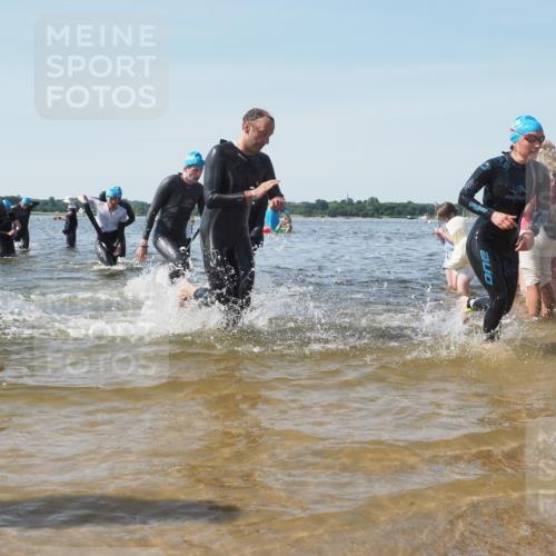 22.06.2025 - Viking Triathlon KatJ http://msf.ph/oto/8097877 22.06.2025 10:31:48 Schwimmen 87, 98, 99, 124, 125, 137, 158, 189, 224, 340, 350, 435, 449, 507, 555, 658 meine-sportfotos.de