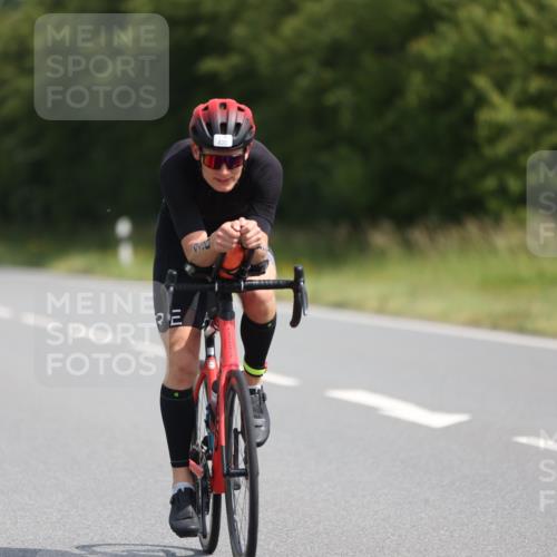 22.06.2025 - Viking Triathlon Yannick Fuchs http://msf.ph/oto/8097889 22.06.2025 11:22:42 Radfahren 2, 40, 209, 312, 316, 428, 430, 506, 542, 610 meine-sportfotos.de