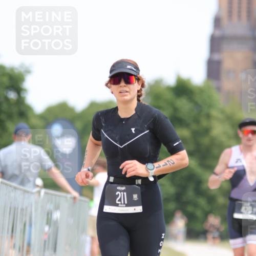 22.06.2025 - Viking Triathlon H.Heesch http://msf.ph/oto/8097895 22.06.2025 13:29:48 Laufen 211, 420 meine-sportfotos.de