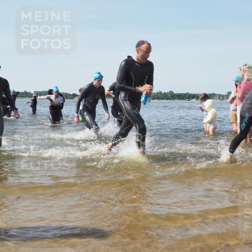 22.06.2025 - Viking Triathlon KatJ http://msf.ph/oto/8097904 22.06.2025 10:31:48 Schwimmen 87, 98, 99, 124, 125, 137, 158, 189, 224, 340, 350, 435, 449, 507, 555, 658 meine-sportfotos.de