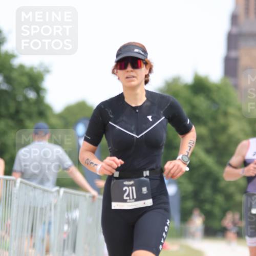 22.06.2025 - Viking Triathlon H.Heesch http://msf.ph/oto/8097909 22.06.2025 13:29:48 Laufen 211, 420 meine-sportfotos.de