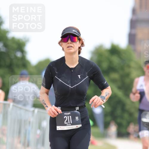 22.06.2025 - Viking Triathlon H.Heesch http://msf.ph/oto/8097922 22.06.2025 13:29:48 Laufen 211, 420 meine-sportfotos.de