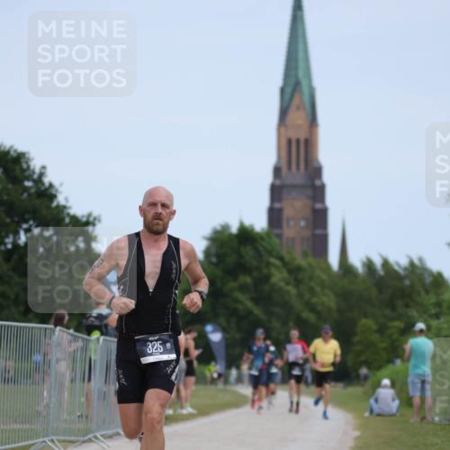22.06.2025 - Viking Triathlon H.Heesch http://msf.ph/oto/8097937 22.06.2025 13:13:46 Laufen 325 meine-sportfotos.de