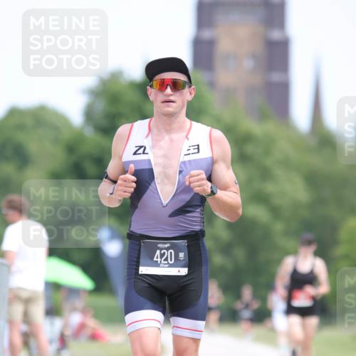22.06.2025 - Viking Triathlon H.Heesch http://msf.ph/oto/8097941 22.06.2025 13:29:50 Laufen 211, 420 meine-sportfotos.de