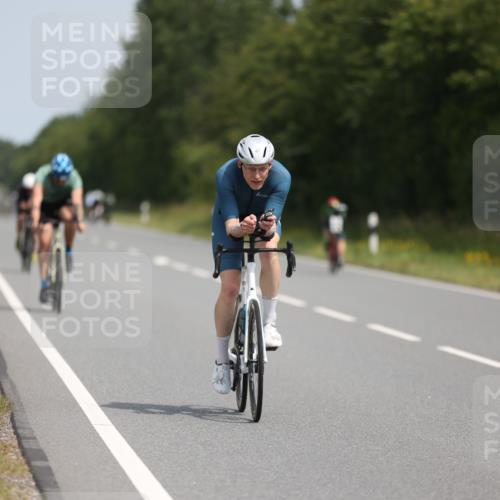 22.06.2025 - Viking Triathlon Yannick Fuchs http://msf.ph/oto/8097961 22.06.2025 12:00:38 Radfahren 98, 305, 439, 457, 508, 520 meine-sportfotos.de