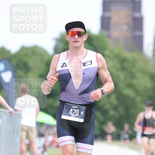 22.06.2025 - Viking Triathlon H.Heesch http://msf.ph/oto/8097962 22.06.2025 13:29:50 Laufen 211, 420 meine-sportfotos.de