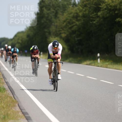 22.06.2025 - Viking Triathlon Yannick Fuchs http://msf.ph/oto/8097964 22.06.2025 11:22:44 Radfahren 2, 40, 134, 209, 312, 316, 428, 430, 506, 542, 610 meine-sportfotos.de
