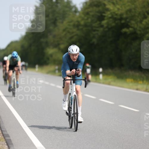 22.06.2025 - Viking Triathlon Yannick Fuchs http://msf.ph/oto/8097965 22.06.2025 12:00:38 Radfahren 98, 305, 439, 457, 508, 520 meine-sportfotos.de