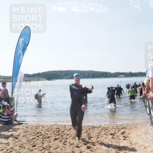 22.06.2025 - Viking Triathlon MichiJ http://msf.ph/oto/8097967 22.06.2025 10:43:01 Schwimmen 66, 110, 128, 133, 167, 186, 282, 309, 328, 358, 450, 489 meine-sportfotos.de