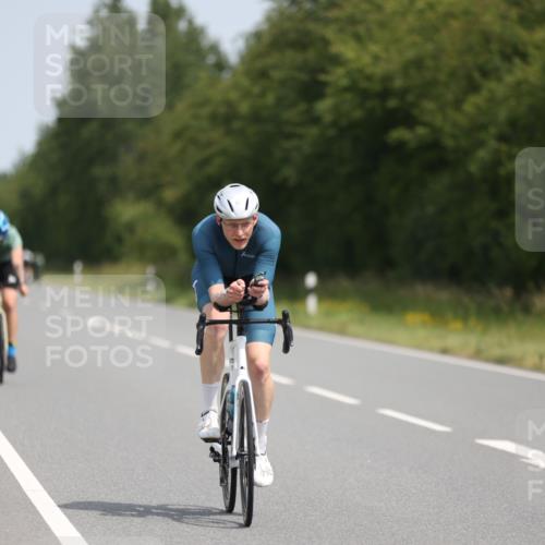 22.06.2025 - Viking Triathlon Yannick Fuchs http://msf.ph/oto/8097973 22.06.2025 12:00:38 Radfahren 98, 305, 439, 457, 508, 520 meine-sportfotos.de