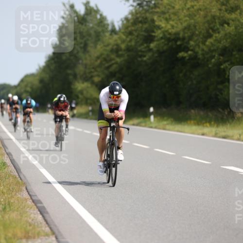22.06.2025 - Viking Triathlon Yannick Fuchs http://msf.ph/oto/8097987 22.06.2025 11:22:45 Radfahren 2, 40, 134, 209, 312, 316, 428, 430, 506, 542, 610 meine-sportfotos.de