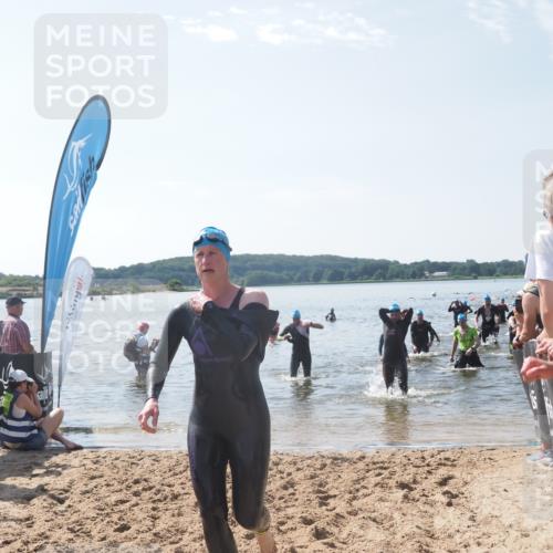 22.06.2025 - Viking Triathlon MichiJ http://msf.ph/oto/8098002 22.06.2025 10:43:02 Schwimmen 66, 110, 128, 133, 167, 186, 282, 309, 328, 358, 450, 489 meine-sportfotos.de