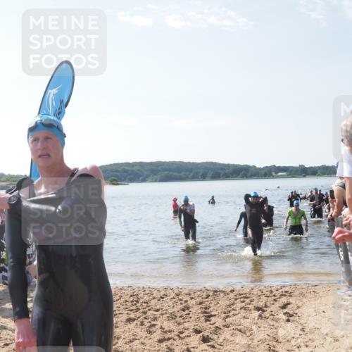 22.06.2025 - Viking Triathlon MichiJ http://msf.ph/oto/8098019 22.06.2025 10:43:03 Schwimmen 66, 109, 110, 128, 133, 167, 186, 309, 328, 358, 450, 489 meine-sportfotos.de