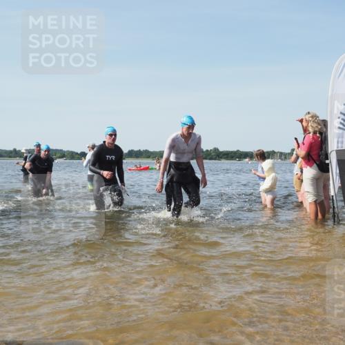 22.06.2025 - Viking Triathlon KatJ http://msf.ph/oto/8098023 22.06.2025 10:31:52 Schwimmen 63, 87, 98, 99, 124, 125, 189, 224, 350, 435, 449, 507, 555, 658 meine-sportfotos.de