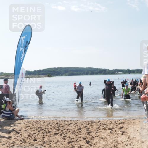 22.06.2025 - Viking Triathlon MichiJ http://msf.ph/oto/8098031 22.06.2025 10:43:04 Schwimmen 31, 66, 109, 110, 128, 133, 167, 186, 309, 328, 358, 450, 489 meine-sportfotos.de