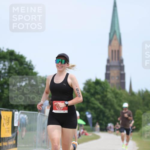 22.06.2025 - Viking Triathlon H.Heesch http://msf.ph/oto/8098038 22.06.2025 13:29:58 Laufen 645, 653 meine-sportfotos.de