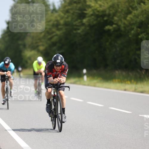 22.06.2025 - Viking Triathlon Yannick Fuchs http://msf.ph/oto/8098041 22.06.2025 11:22:46 Radfahren 2, 40, 134, 209, 312, 316, 430, 506, 542, 610 meine-sportfotos.de