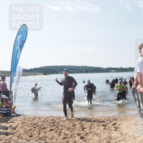 22.06.2025 - Viking Triathlon MichiJ http://msf.ph/oto/8098051 22.06.2025 10:43:07 Schwimmen 31, 66, 109, 110, 128, 133, 167, 186, 309, 328, 358, 450, 489 meine-sportfotos.de