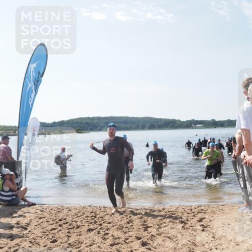 22.06.2025 - Viking Triathlon MichiJ http://msf.ph/oto/8098058 22.06.2025 10:43:07 Schwimmen 31, 66, 109, 110, 128, 133, 167, 186, 309, 328, 358, 450, 489 meine-sportfotos.de