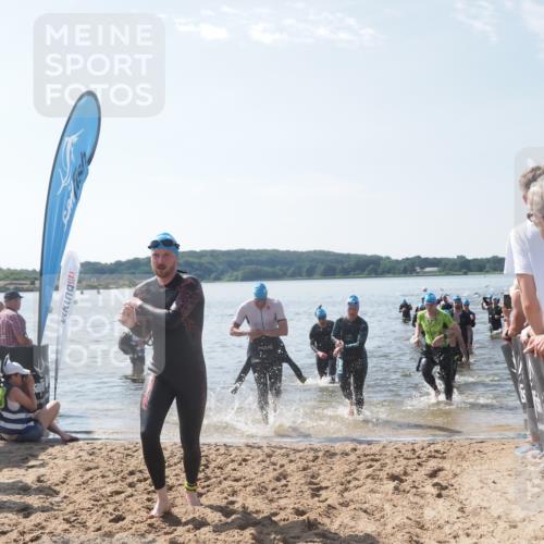 22.06.2025 - Viking Triathlon MichiJ http://msf.ph/oto/8098082 22.06.2025 10:43:08 Schwimmen 31, 66, 109, 110, 128, 133, 167, 186, 309, 328, 358, 450, 483, 489 meine-sportfotos.de