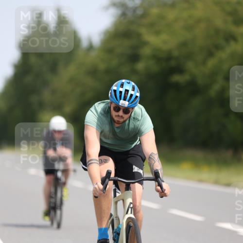 22.06.2025 - Viking Triathlon Yannick Fuchs http://msf.ph/oto/8098084 22.06.2025 12:00:42 Radfahren 98, 276, 305, 438, 439, 457 meine-sportfotos.de