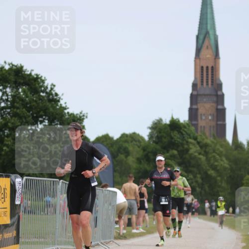 22.06.2025 - Viking Triathlon H.Heesch http://msf.ph/oto/8098102 22.06.2025 13:13:59 Laufen 20, 80, 171, 177, 387 meine-sportfotos.de