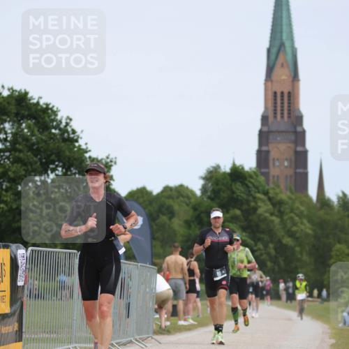 22.06.2025 - Viking Triathlon H.Heesch http://msf.ph/oto/8098120 22.06.2025 13:13:59 Laufen 20, 80, 171, 177, 387 meine-sportfotos.de