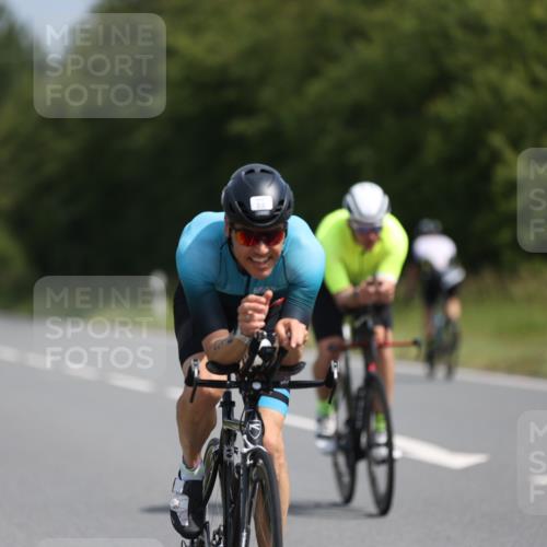 22.06.2025 - Viking Triathlon Yannick Fuchs http://msf.ph/oto/8098124 22.06.2025 11:22:49 Radfahren 2, 40, 134, 209, 312, 316, 456, 506, 610 meine-sportfotos.de