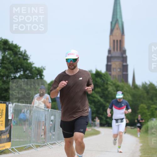 22.06.2025 - Viking Triathlon H.Heesch http://msf.ph/oto/8098127 22.06.2025 13:30:03 Laufen 217, 645, 653 meine-sportfotos.de