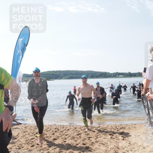 22.06.2025 - Viking Triathlon MichiJ http://msf.ph/oto/8098207 22.06.2025 10:43:14 Schwimmen 31, 109, 110, 115, 128, 167, 186, 328, 358, 483, 489 meine-sportfotos.de
